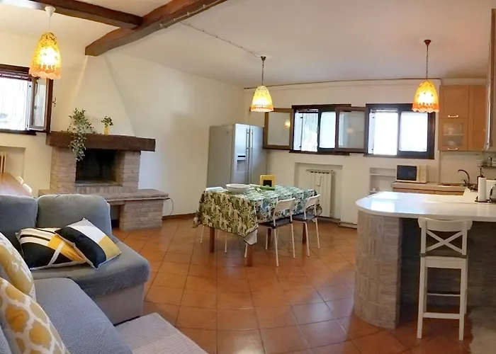 Appartamento Casa Gialla Quartiere Tranquillo A Padova Vicino Al Centro E Servizi
