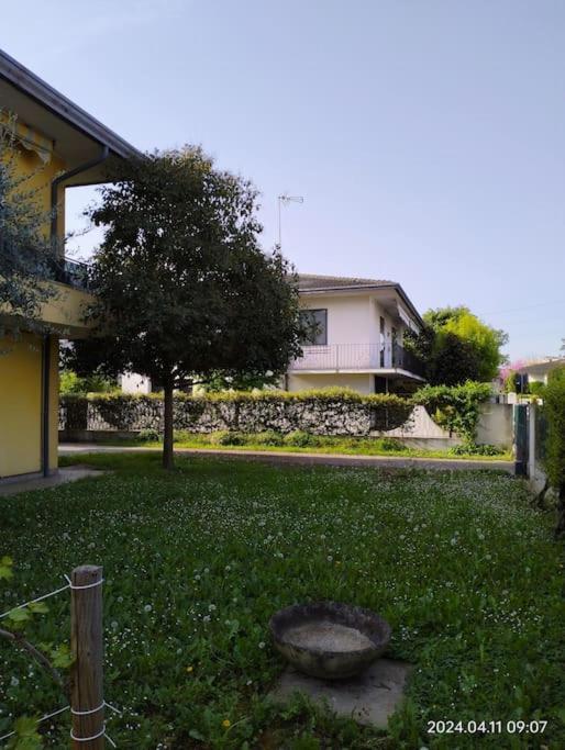 Casa Gialla Quartiere Tranquillo A Vicino Al Centro E Servizi Appartamento