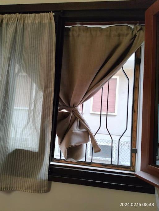 Casa Gialla Quartiere Tranquillo A Vicino Al Centro E Servizi *