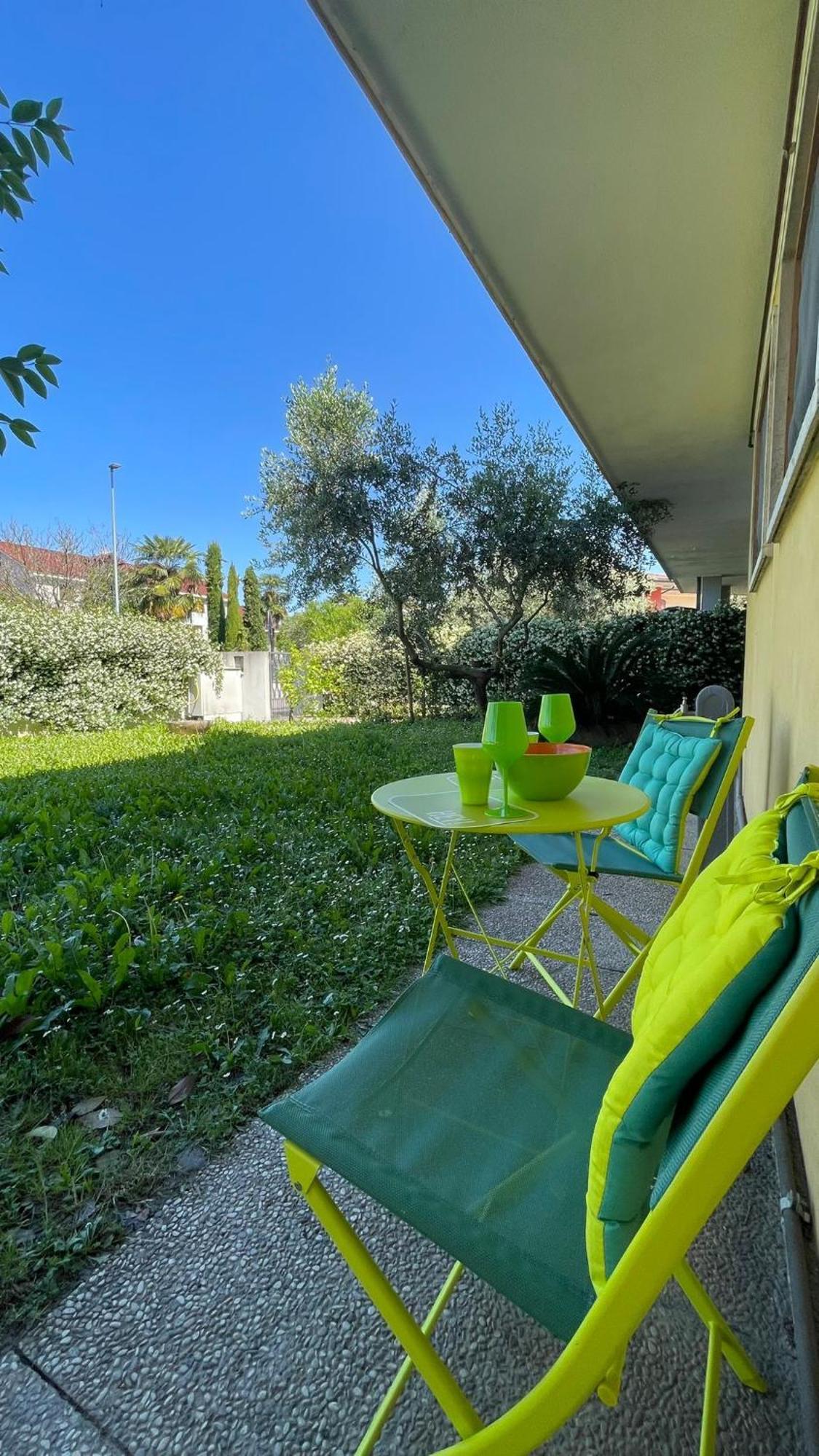 Appartamento Casa Gialla Quartiere Tranquillo A Vicino Al Centro E Servizi