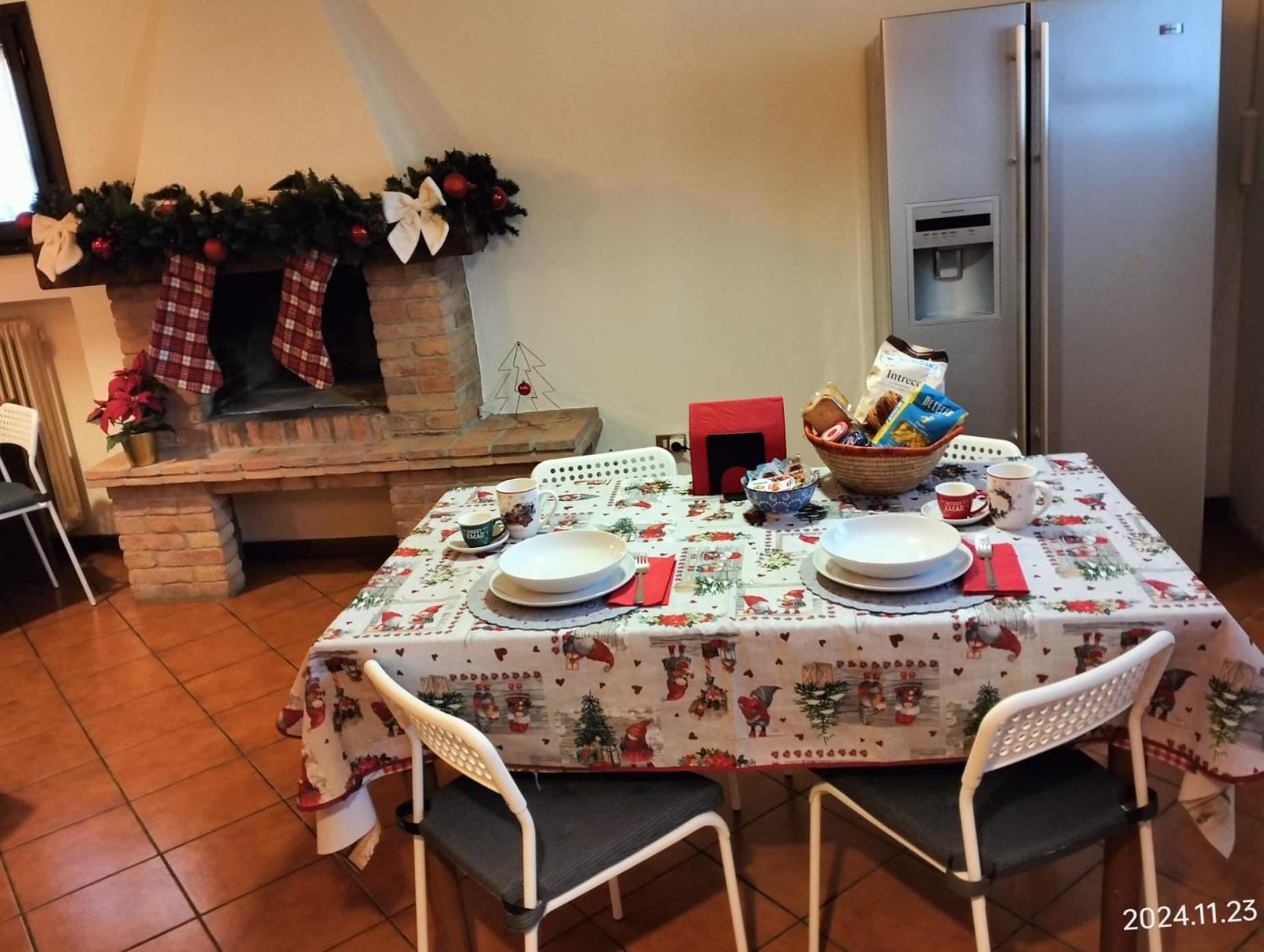 Casa Gialla Quartiere Tranquillo A Vicino Al Centro E Servizi *